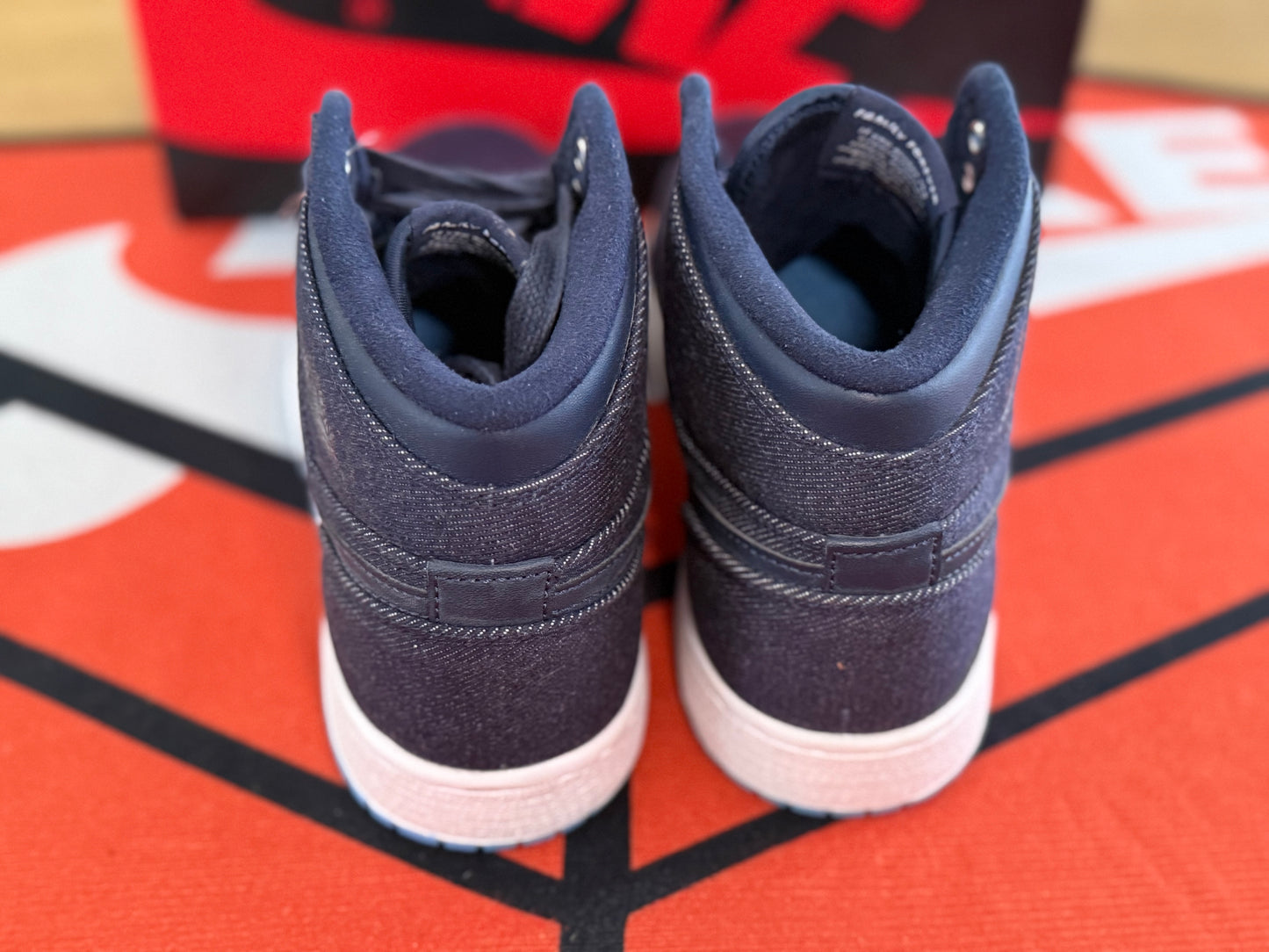 Air Jordan 1 Retro BG ‘Family Forever’